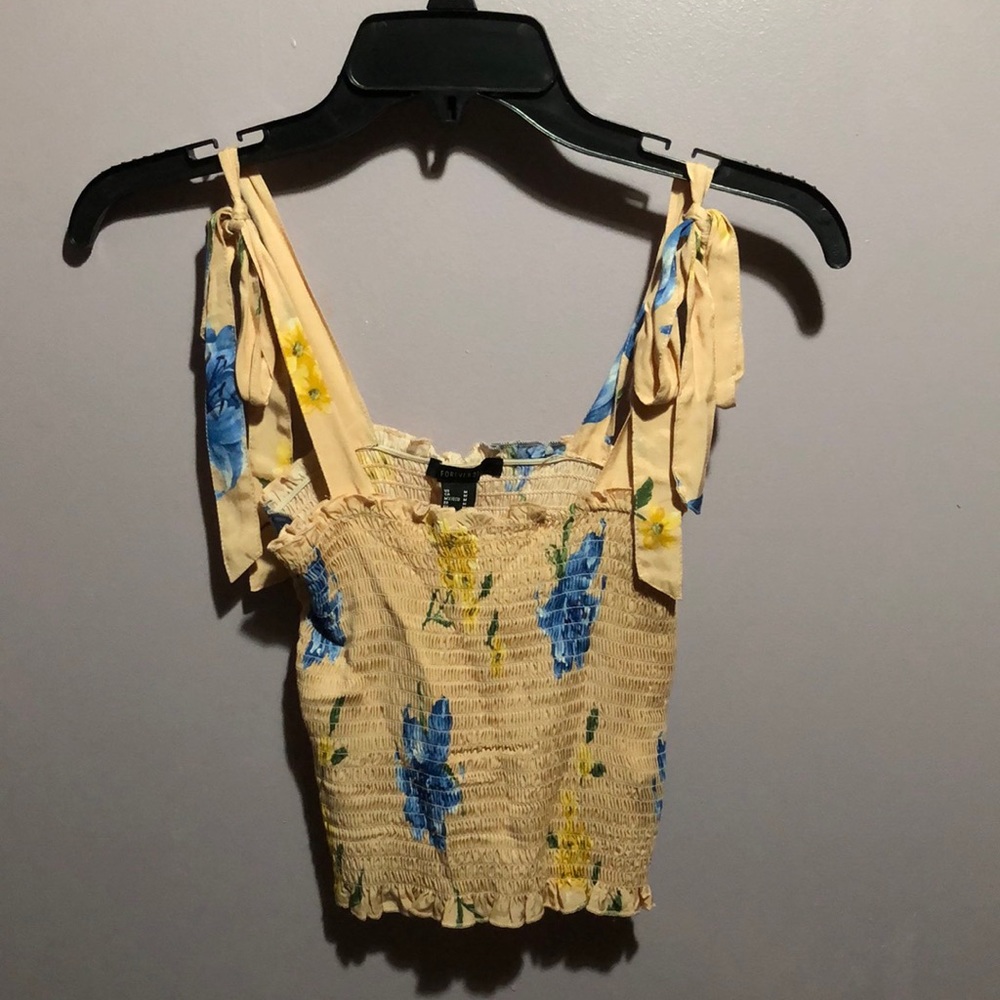 Forever21 Tie Strap Tank Top in Peach Floral